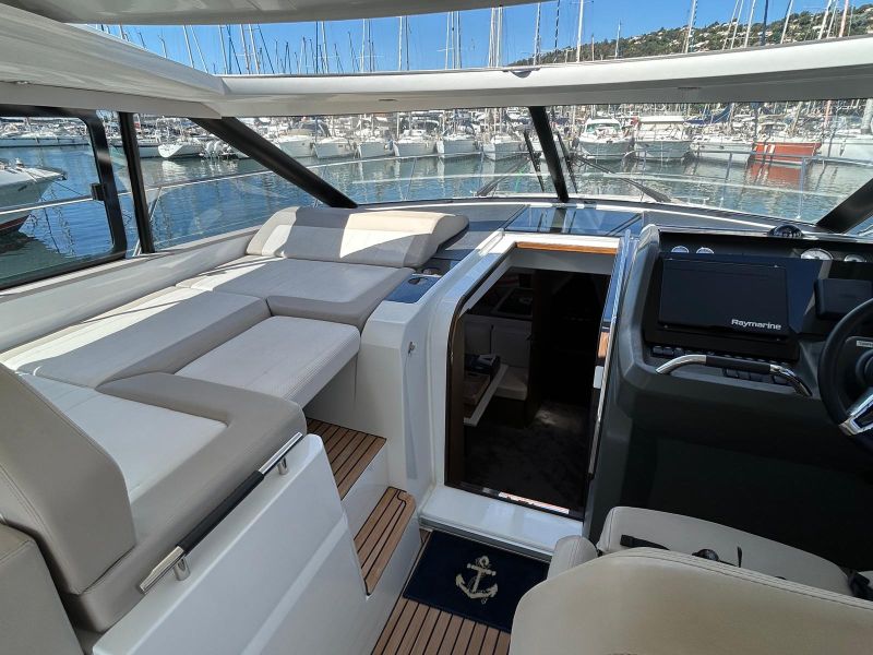 LEADER_48_location_charter_cannes_antibes_7