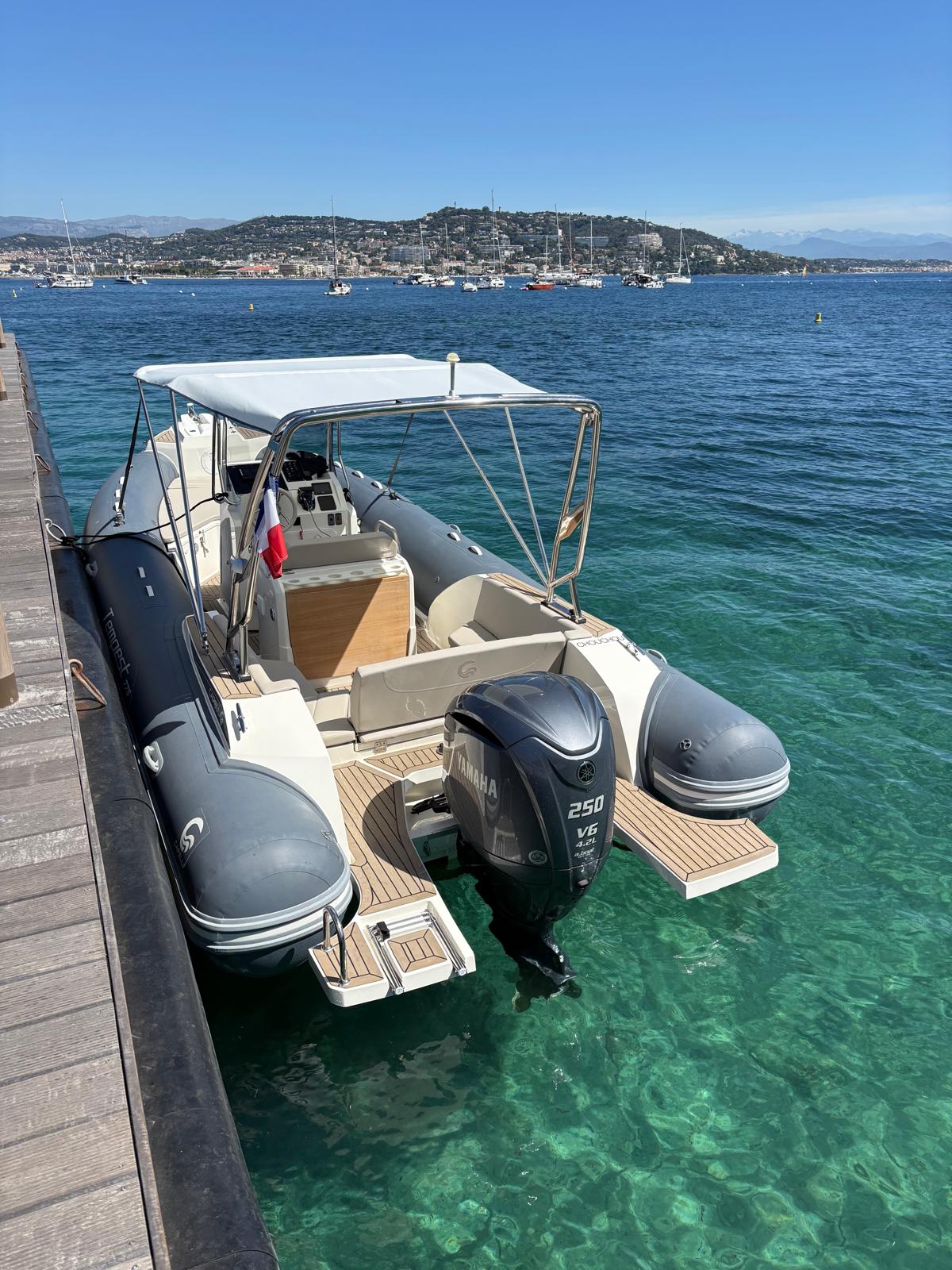 Capelli_Tempest_775_location-cannes-frenchriviera-back-side