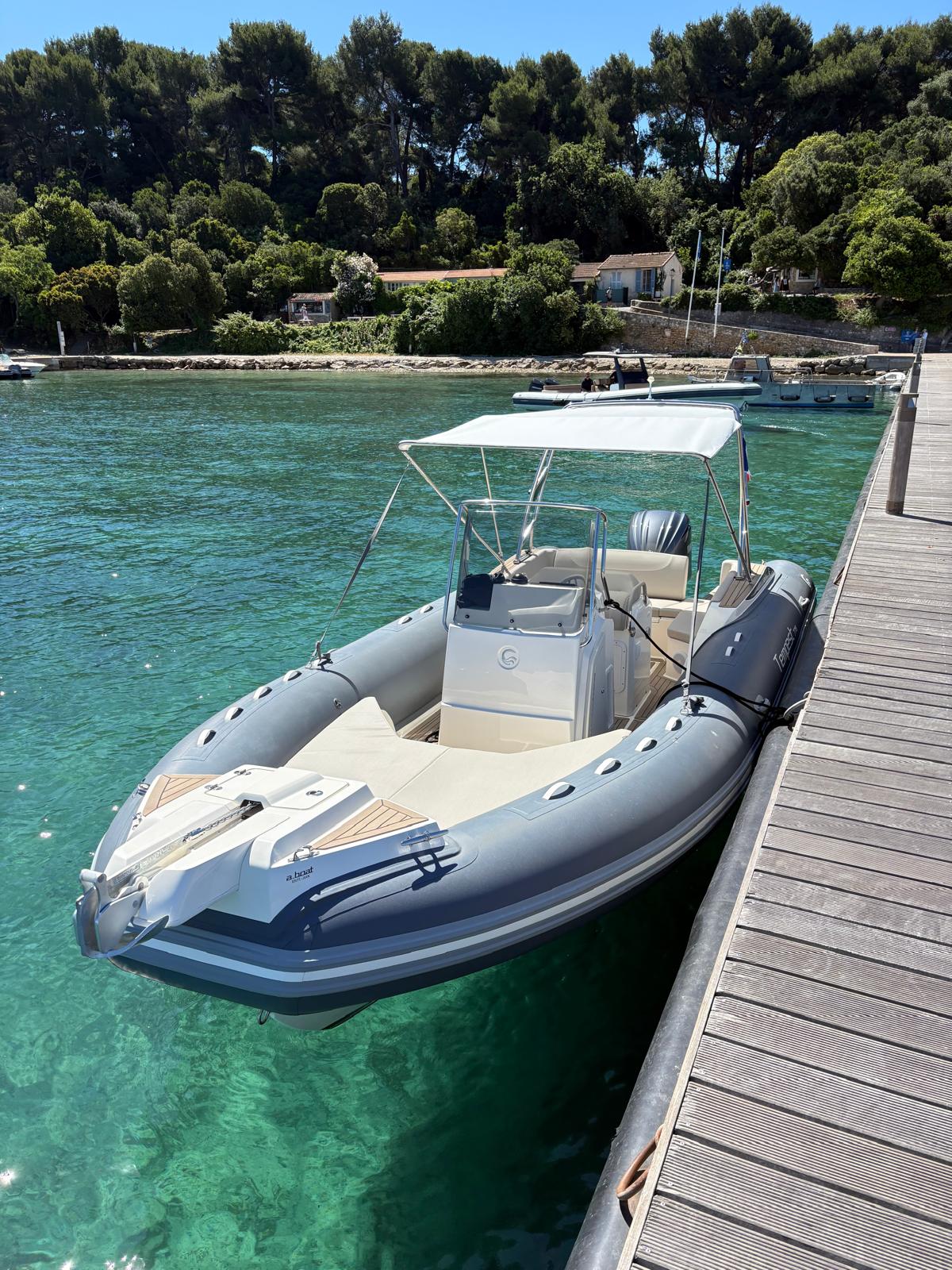 Capelli_Tempest_775_location-cannes-frenchriviera-front-side-2